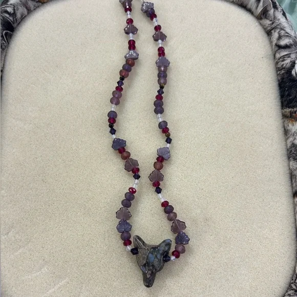 Hand Crafted Beaded wolf necklace - Picture 3 of 5